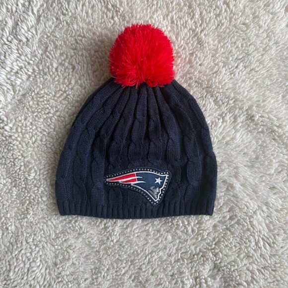 New England Patriots -NFL Team Apparel -Women's Winter Pom Pom hat - Picture 1 of 5